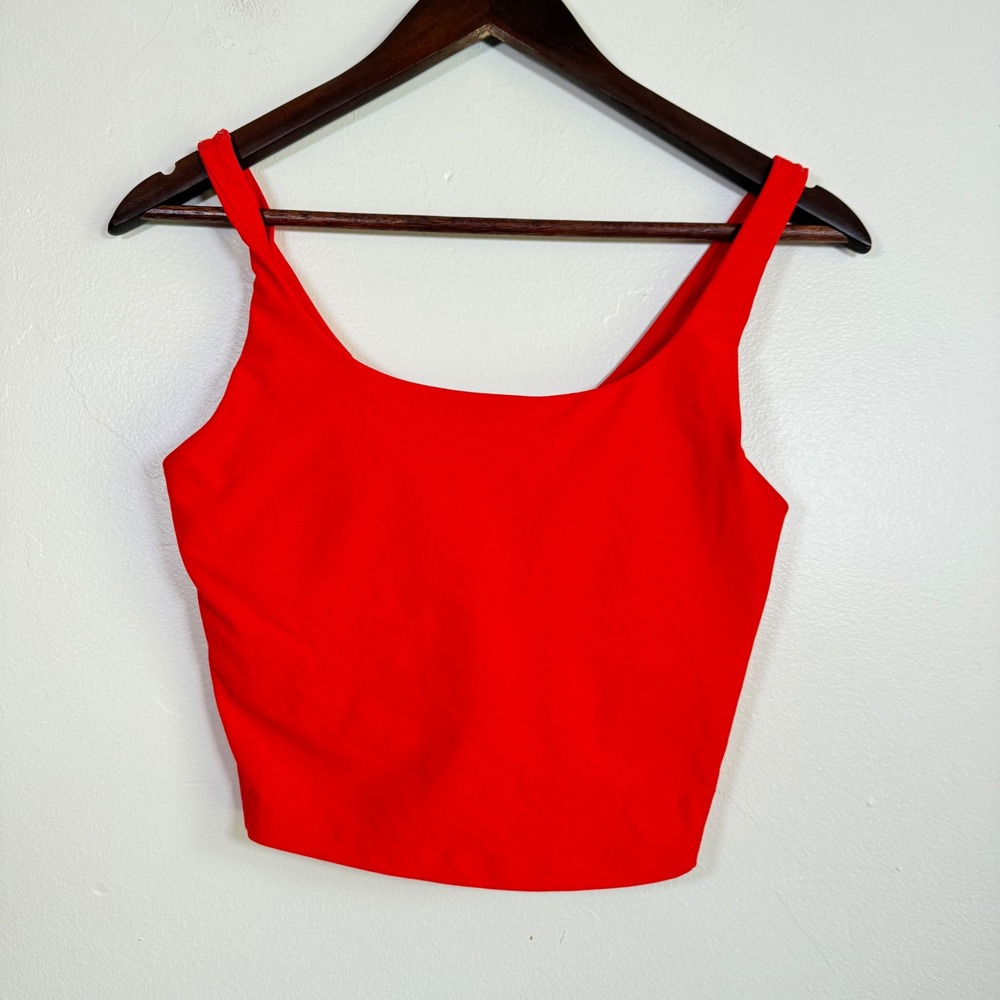 Old Navy Powersoft Light Support Go-Dry Active Crop Top Size Medium Red
